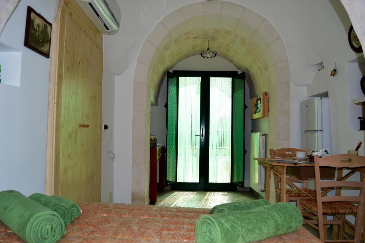 Trullo Al Monte Acomodação com café da manhã Ceglie Messapica Exterior foto