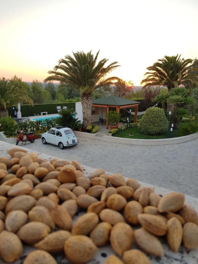 Trullo Al Monte Acomodação com café da manhã Ceglie Messapica Exterior foto